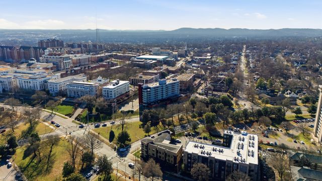 1700 Belcourt Ave Apt 303, Nashville, TN 37212