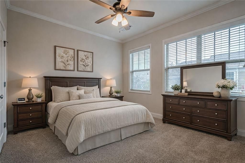 Image 16 of property listing at 1949 Sterling Oaks Circle NE 13, Atlanta, GA 30319