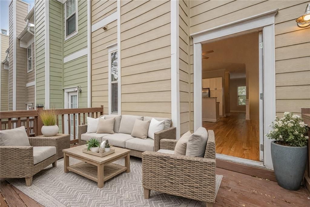 Image 24 of property listing at 1949 Sterling Oaks Circle NE 13, Atlanta, GA 30319