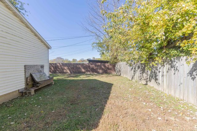 1254 Maple Court, Evansville, IN 47714