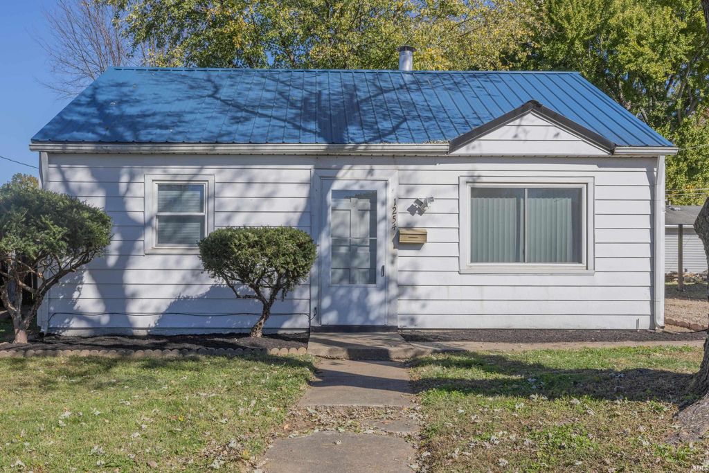 1254 Maple Court, Evansville, IN 47714