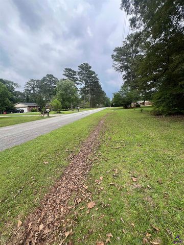 5516 Janeru Circle, Macon, GA 31216