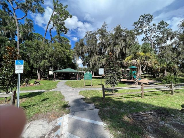 1118 ESTANCIA WOODS LOOP, Windermere, FL 34786