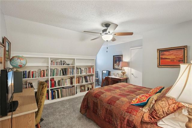 46 NE 231 Road, Warrensburg, MO 64093