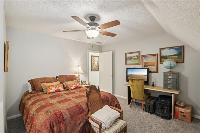 46 NE 231 Road, Warrensburg, MO 64093