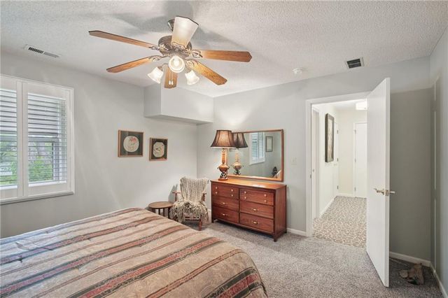 46 NE 231 Road, Warrensburg, MO 64093