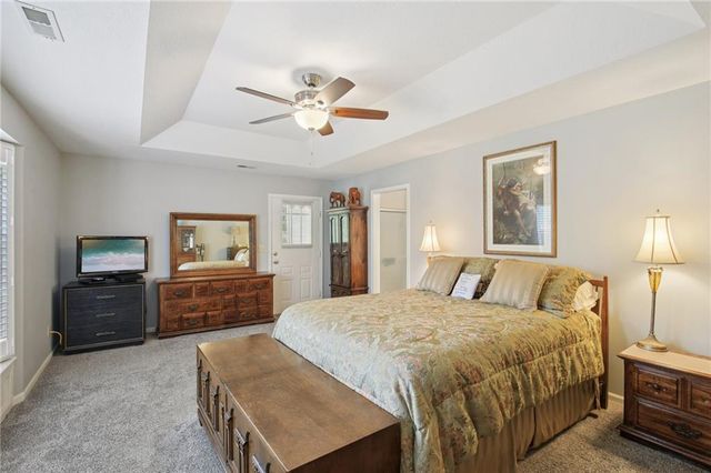 46 NE 231 Road, Warrensburg, MO 64093