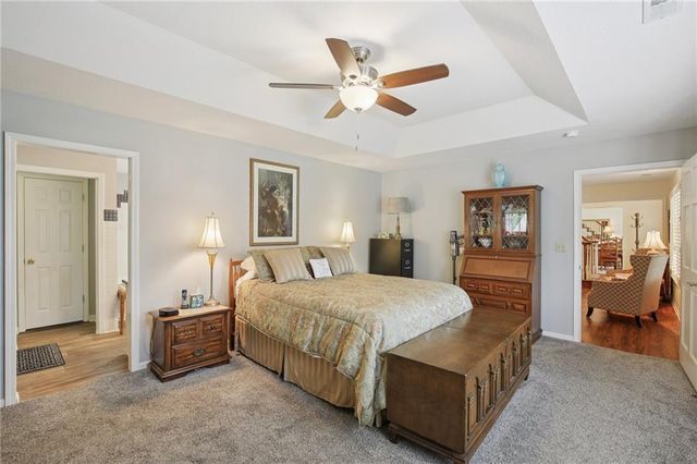 46 NE 231 Road, Warrensburg, MO 64093