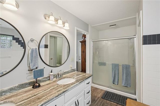 46 NE 231 Road, Warrensburg, MO 64093