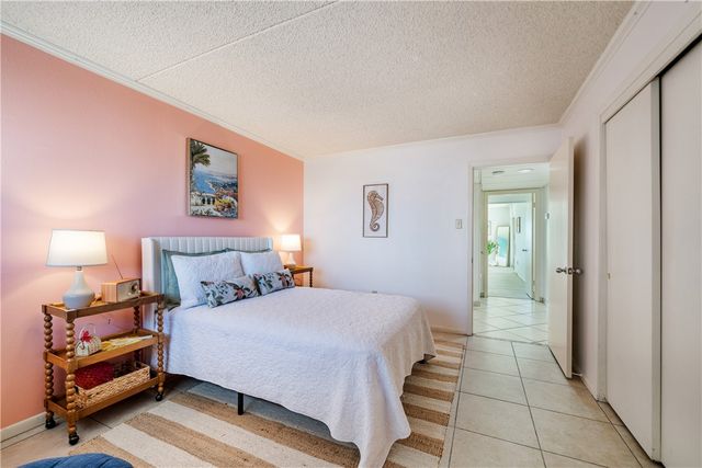 202 Reef Ave 302, Corpus Christi, TX 78402