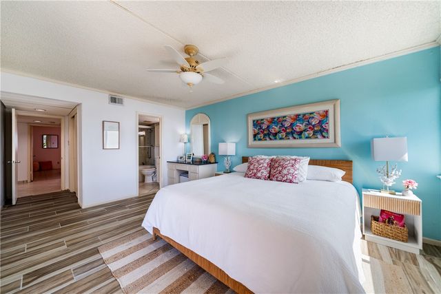 202 Reef Ave 302, Corpus Christi, TX 78402