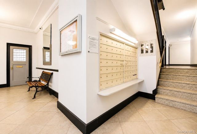 10010 67th Road 6C, Forest Hills, NY 11375