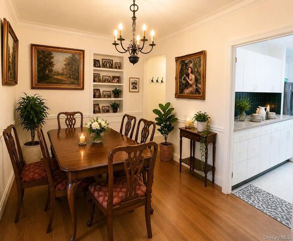 10010 67th Road 6C, Forest Hills, NY 11375