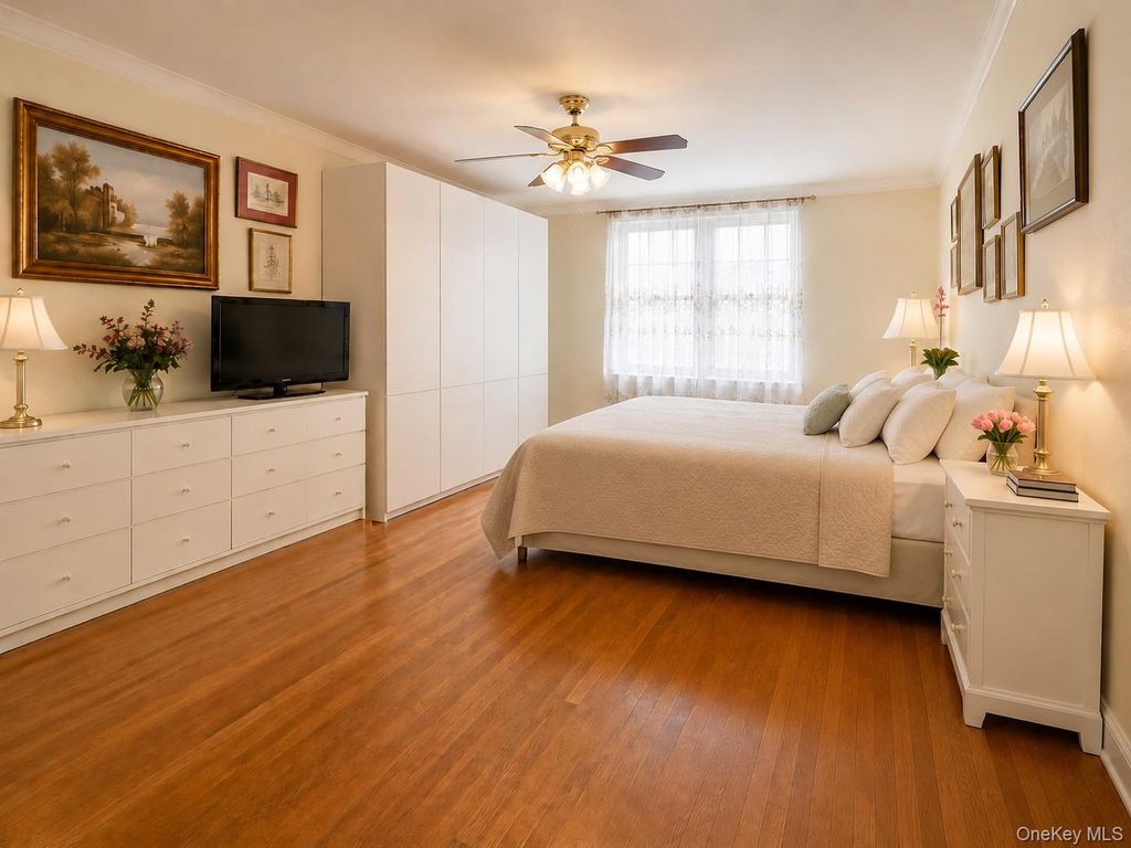 10010 67th Road 6C, Forest Hills, NY 11375 — photo 2