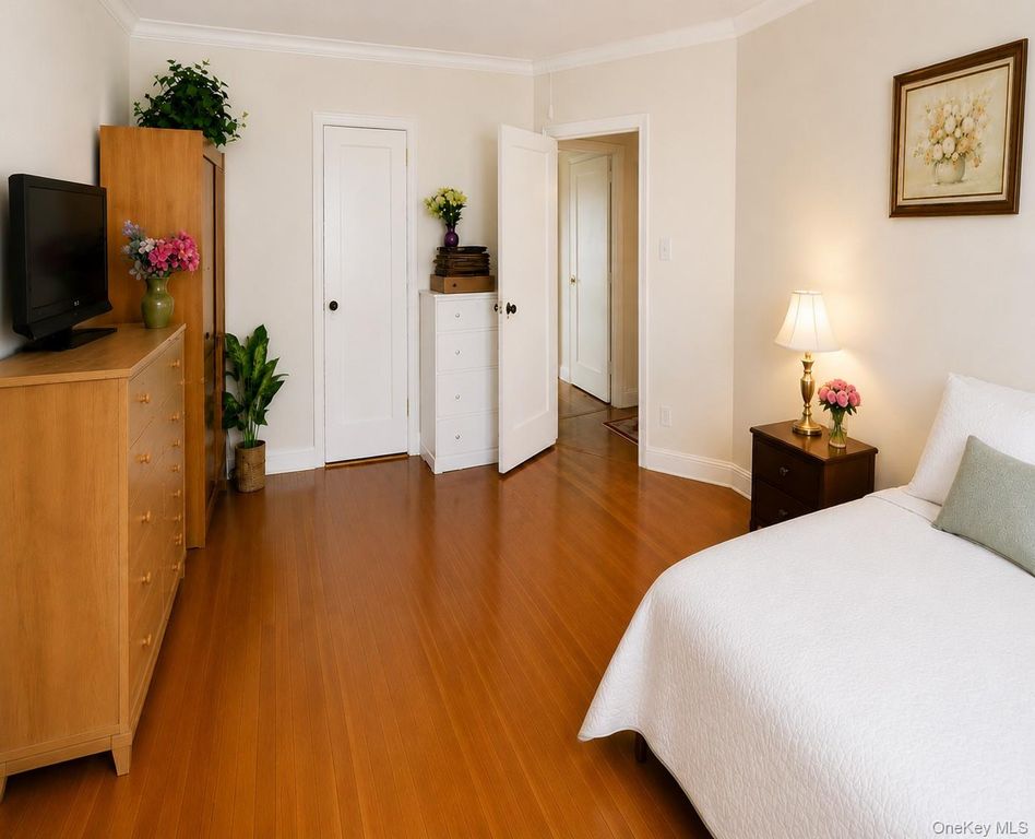10010 67th Road 6C, Forest Hills, NY 11375 — photo 5