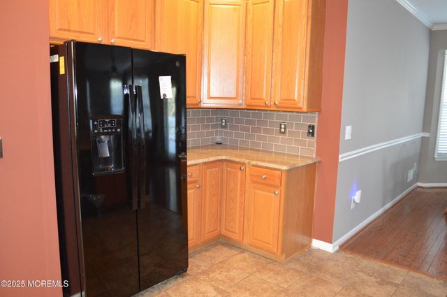 10 Fenwick Lane, Barnegat, NJ 08005