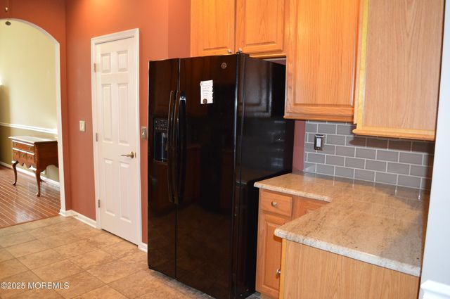 10 Fenwick Lane, Barnegat, NJ 08005