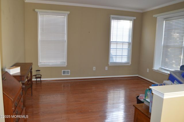 10 Fenwick Lane, Barnegat, NJ 08005