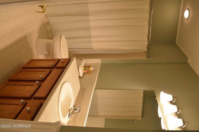 10 Fenwick Lane, Barnegat, NJ 08005