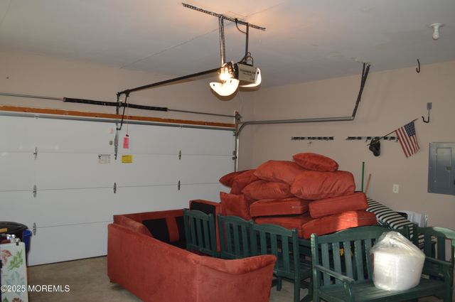 10 Fenwick Lane, Barnegat, NJ 08005