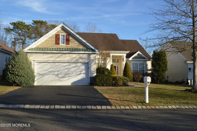 10 Fenwick Lane, Barnegat, NJ 08005