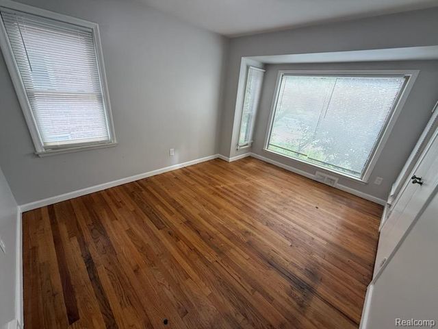 10005 Grayfield, Redford Charter Township, MI 48239