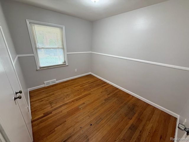 10005 Grayfield, Redford Charter Township, MI 48239