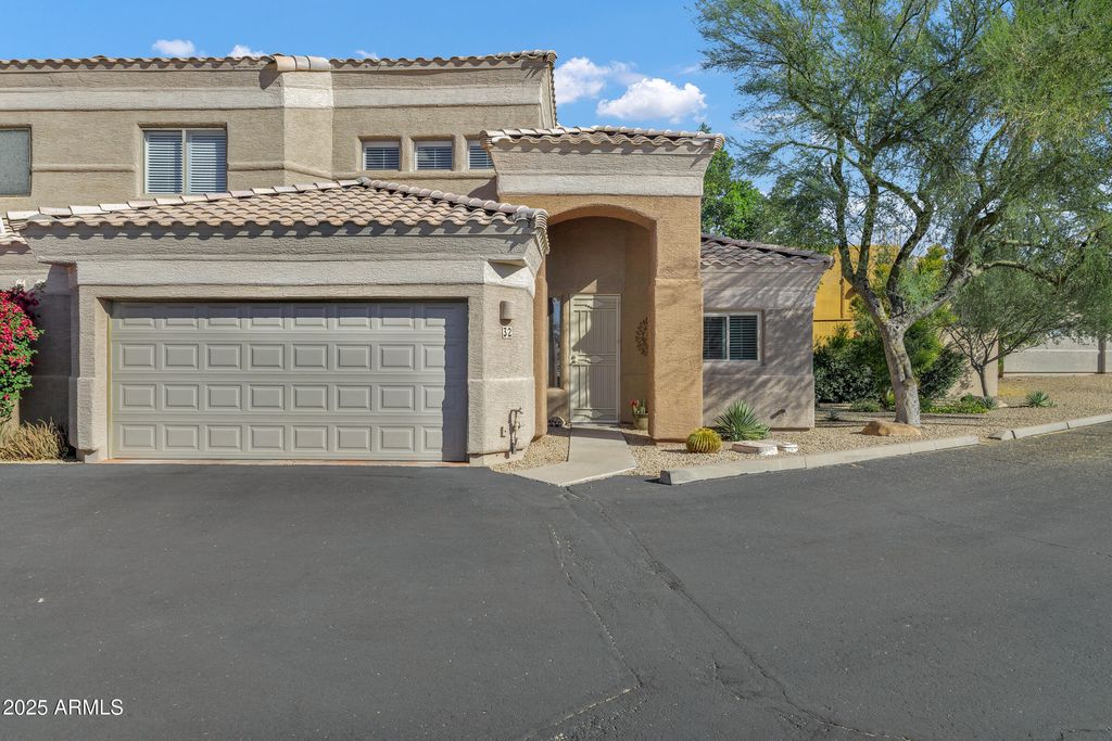 16450 E AVENUE OF THE FOUNTAIN -- 32, Fountain Hills, AZ 85268