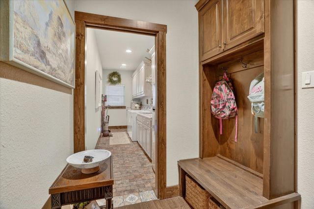 19001 N County Line Road, Ponder, TX 76259