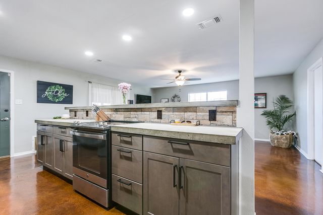 718 E 45th Street, San Angelo, TX 76903