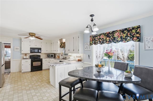 7285 Cactus Rd, Hanover, VA 23111