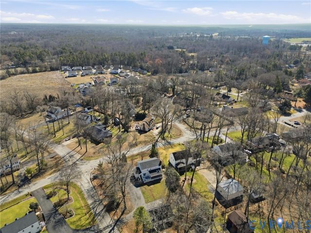 7285 Cactus Rd, Hanover, VA 23111