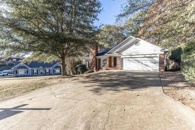 1195 Cloverdale Drive, Columbus, GA 31904