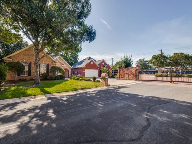 1117 Ellison Park Circle, Denton, TX 76205
