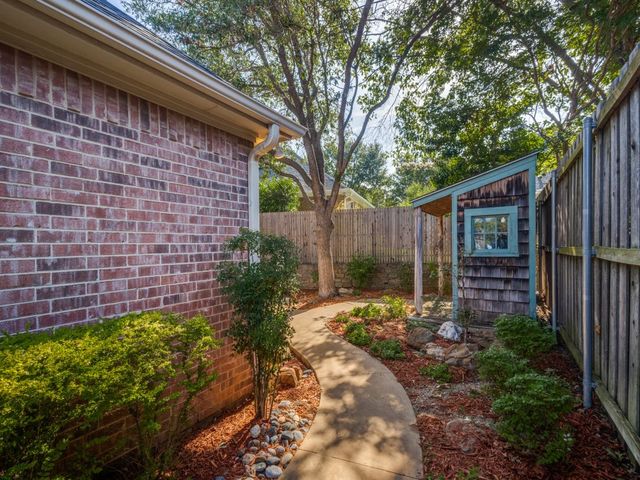 1117 Ellison Park Circle, Denton, TX 76205