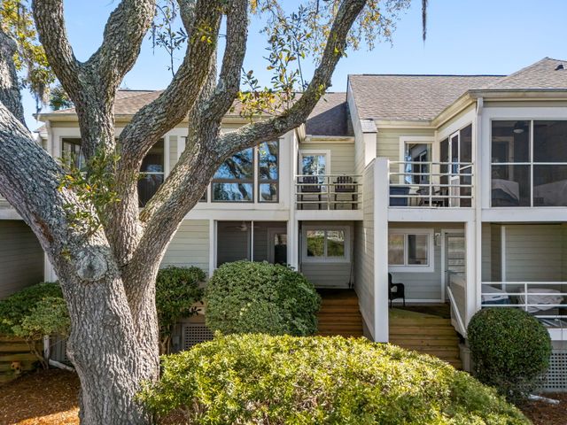 1723 Live Oak Park, Seabrook Island, SC 29455