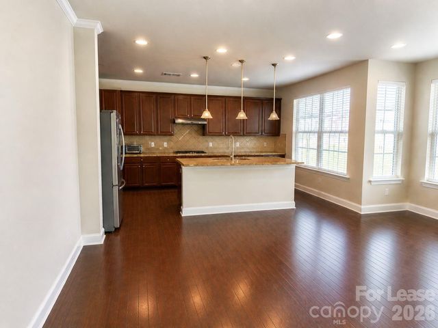 137 Glade Valley Avenue, Mooresville, NC 28117