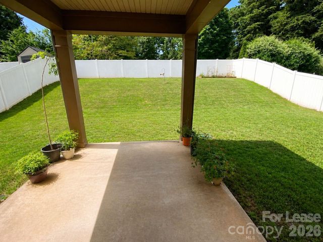 137 Glade Valley Avenue, Mooresville, NC 28117