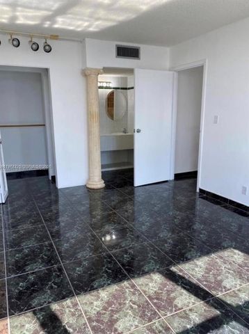 16909 N Bay Rd 915, Sunny Isles Beach, FL 33160