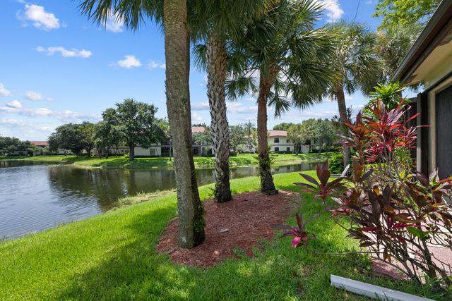 4586 Carambola Circle S 27217, Coconut Creek, FL 33066
