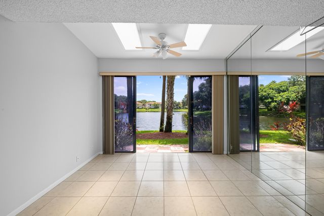 4586 Carambola Circle S 27217, Coconut Creek, FL 33066