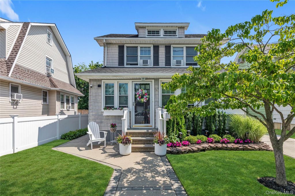 22 Spencer Avenue, Lynbrook, NY 11563