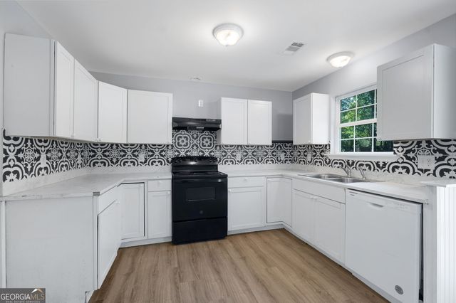 4216 W Oak Drive, Macon, GA 31210
