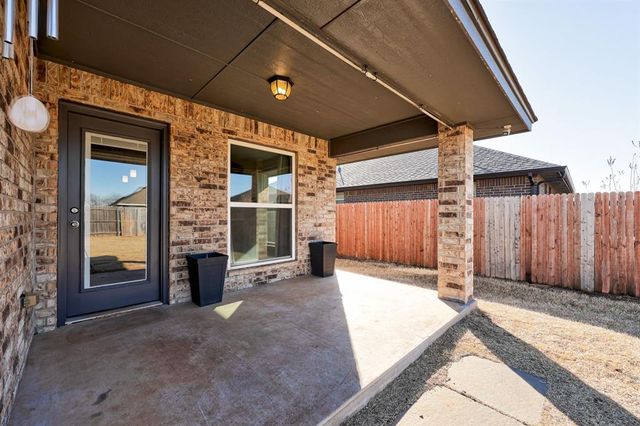 8813 Anaum Lane, Yukon, OK 73099