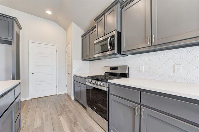 8813 Anaum Lane, Yukon, OK 73099