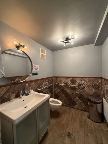 3127 N ASHLAND Avenue C1, Chicago, IL 60657