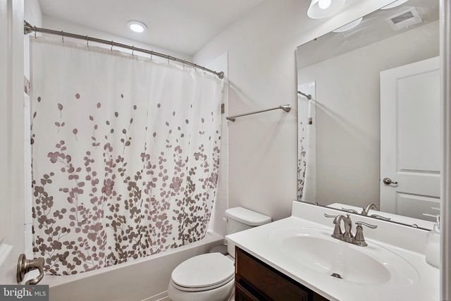 1221 LONG FARM LANE, Brunswick, MD 21716