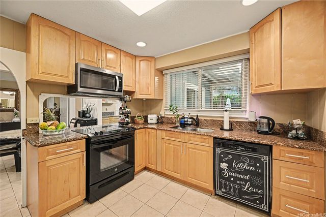 91-414 Papipi Drive, Ewa Beach, HI 96706