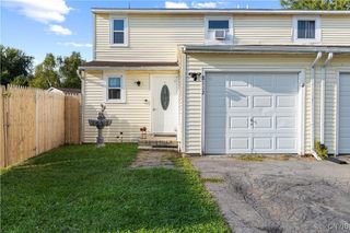 8112 Weblank Way, Clay, NY 13041