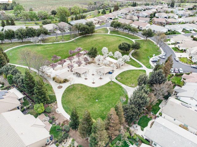 1312 Pearl Way, Brentwood, CA 94513
